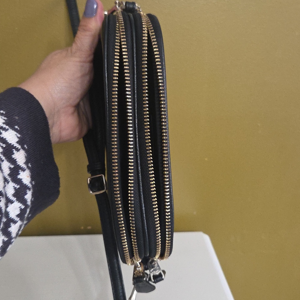 Coach Black Pebbled Leather Camera Crossbody - Picture 8 of 13